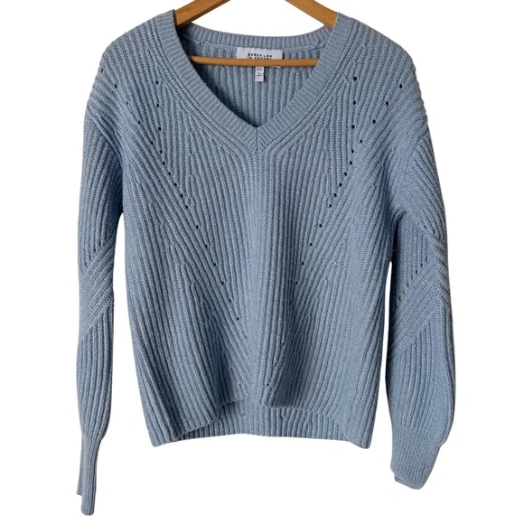 10 Crosby Derek Lam Sky Blue Cashmere Wool Blend V-Neck Sweater, oversized XS - Picture 2 of 10